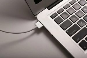 Icertified macbooknotcharging Repair Mac Madrid